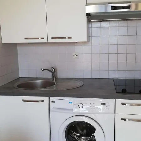 4 Pers Avec Veranda Et Parking Prive - Proche Quai De Plaisance A Marseillan - Fr-1-326-489 Lejlighed